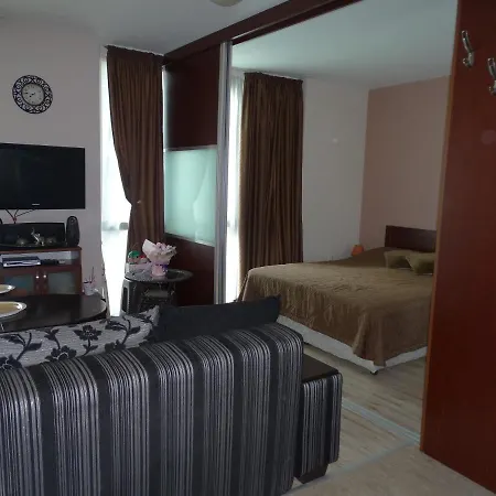 公寓式酒店 Chateau Del Marina Complex
