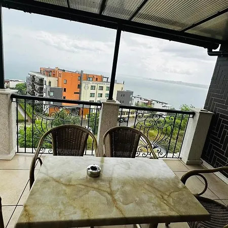 Chateau Del Marina Complex 内塞伯尔