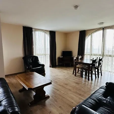 公寓式酒店 Chateau Del Marina Complex 2*