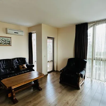 公寓式酒店 Chateau Del Marina Complex 2*
