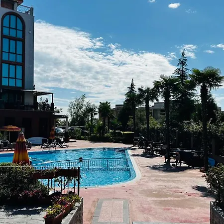 Chateau Del Marina Complex 2* 内塞伯尔