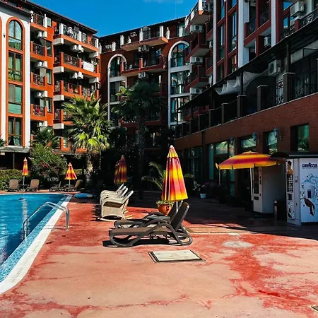 Chateau Del Marina Complex 公寓式酒店