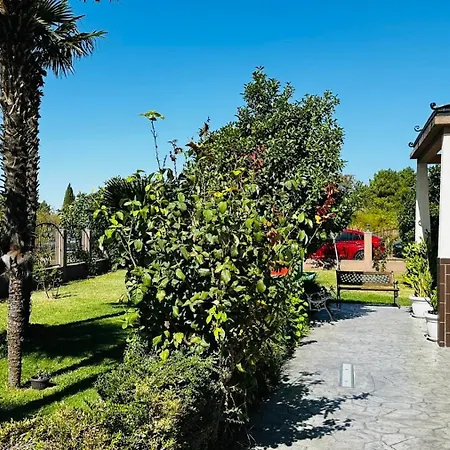 Chateau Del Marina Complex 公寓式酒店 2*