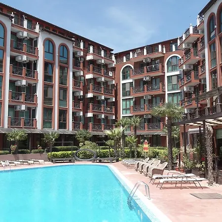 Chateau Del Marina Complex