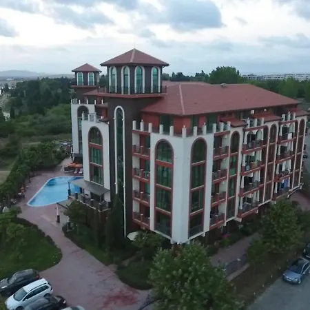 아파트호텔 Chateau Del Marina Complex 네세부르