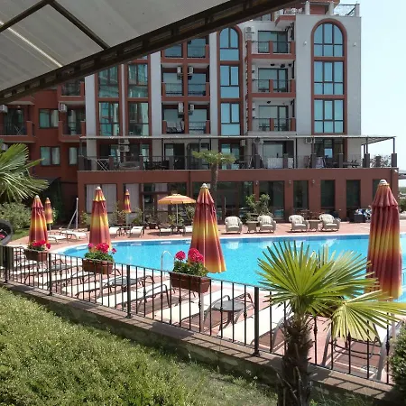 Chateau Del Marina Complex 2*