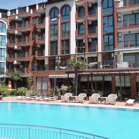 Chateau Del Marina Complex 内塞伯尔